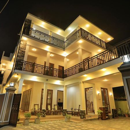 D Marit Motel Negombo Exterior foto